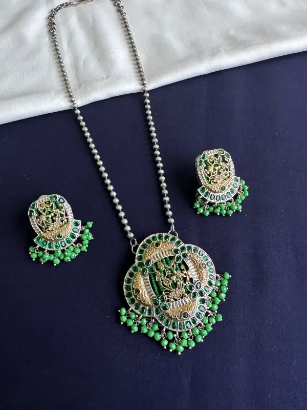 Handcrafted Dual Tone Puwai Pendant – Bead, Brass & Semi-Precious Stone-Short Necklace Sets
