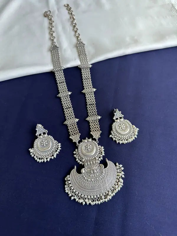Handcrafted Shiny Silver Filigree Pendant – Brass & German Silver-Long Necklace Sets