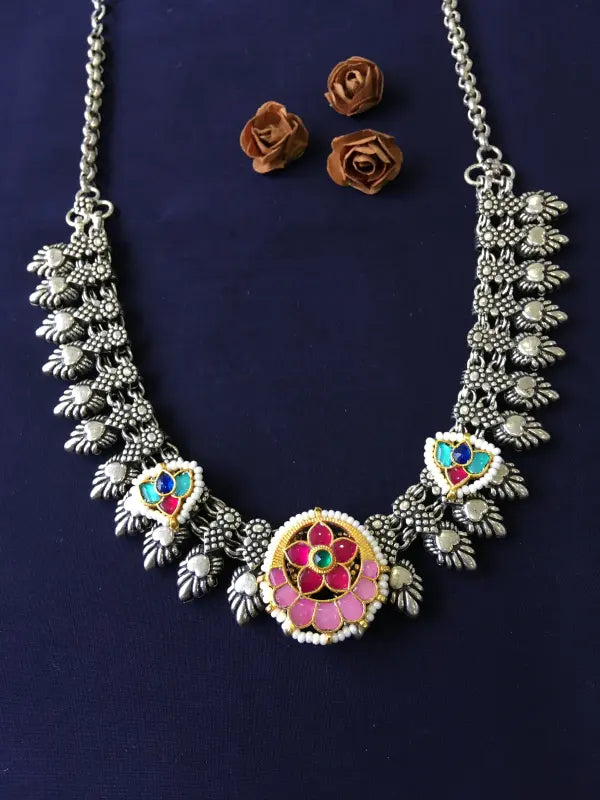 Handcrafted Kolhapuri Necklace with Pachi Kundan Detail-Regular Necklaces