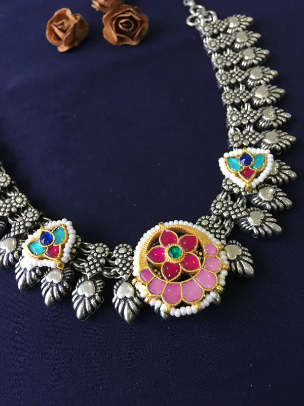 Handcrafted Kolhapuri Necklace with Pachi Kundan Detail-Regular Necklaces