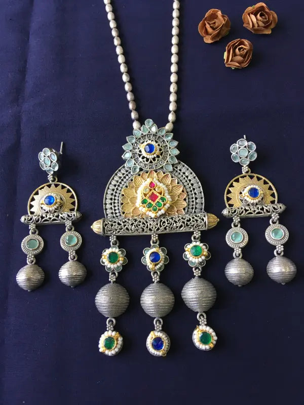 Handcrafted Dual Tone Pachi Kundan Pendant – Brass, Copper & Beadwork-Long Necklace Sets
