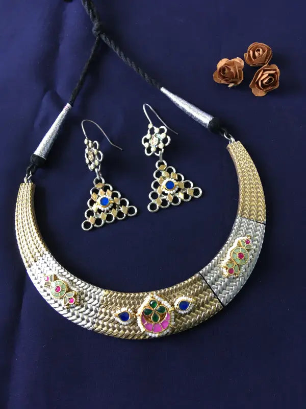 Shiny Pachi Kundan Necklace with Semi-Precious Stones-Hasli Necklace Sets