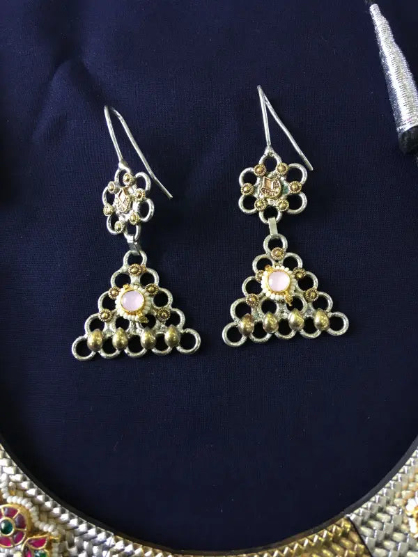 Shiny Pachi Kundan Necklace with Semi-Precious Stones-Hasli Necklace Sets