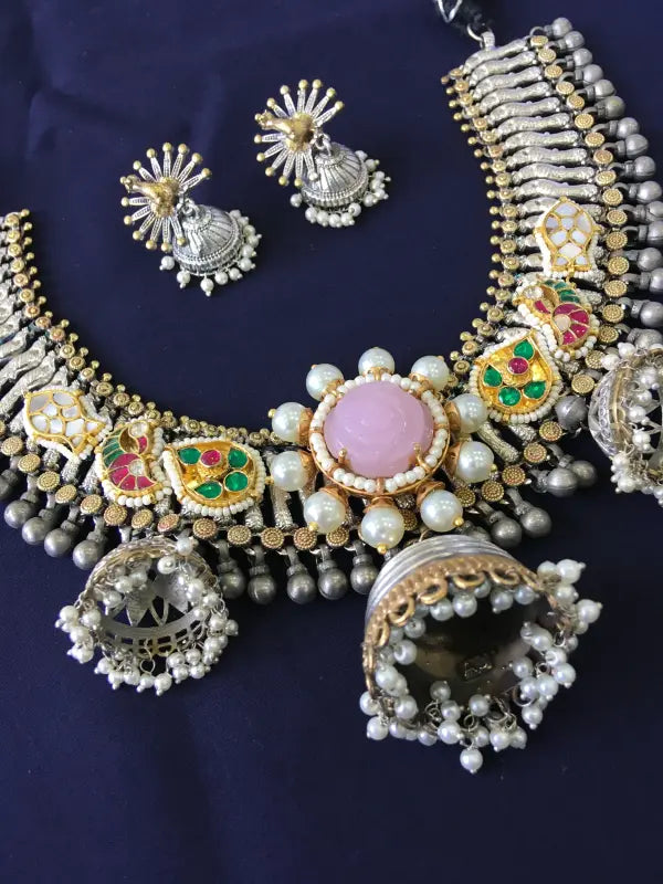 Elegant Dual-Tone Pachi Kundan Necklace with Cultured Pearls-Short Necklace Sets