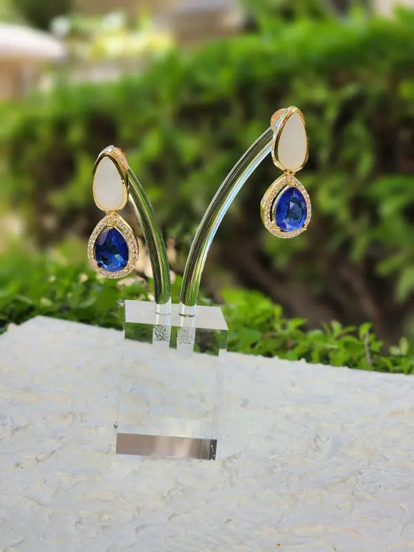 Handcrafted Jewelry with Glass Stone, Copper Alloy, Mother of Pearls & Cubic Zirconia - Necklace Set