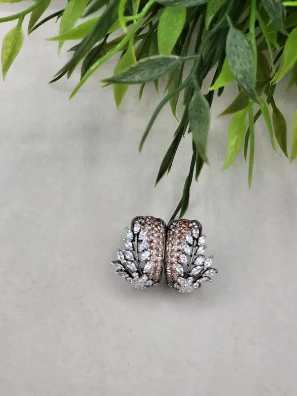Handcrafted Glass Stone Jewelry with Shiny Gray Tone - Earrings