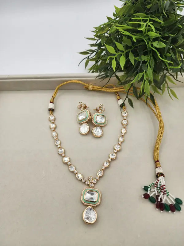 Handcrafted Kundan Jewelry with Glass Stone, Copper Alloy & Bead - Necklace Set
