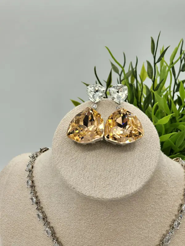 Handcrafted Beadwork Jewelry with Copper Alloy & Cubic Zirconia - Necklace Set