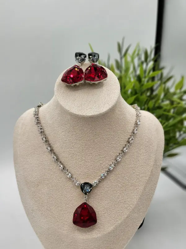 Handcrafted Beadwork Jewelry with Copper Alloy & Cubic Zirconia - Necklace Set