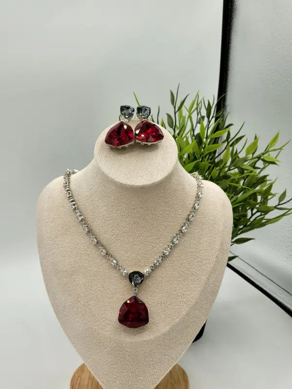 Handcrafted Beadwork Jewelry with Copper Alloy & Cubic Zirconia - Necklace Set