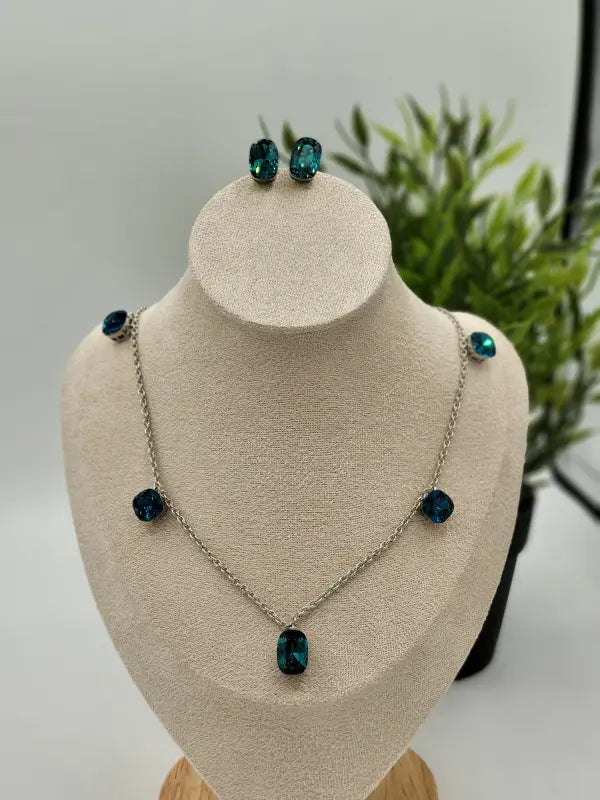 Handcrafted Jewelry with Glass Stone – Shiny Silver-Tone Elegance - Necklace Set