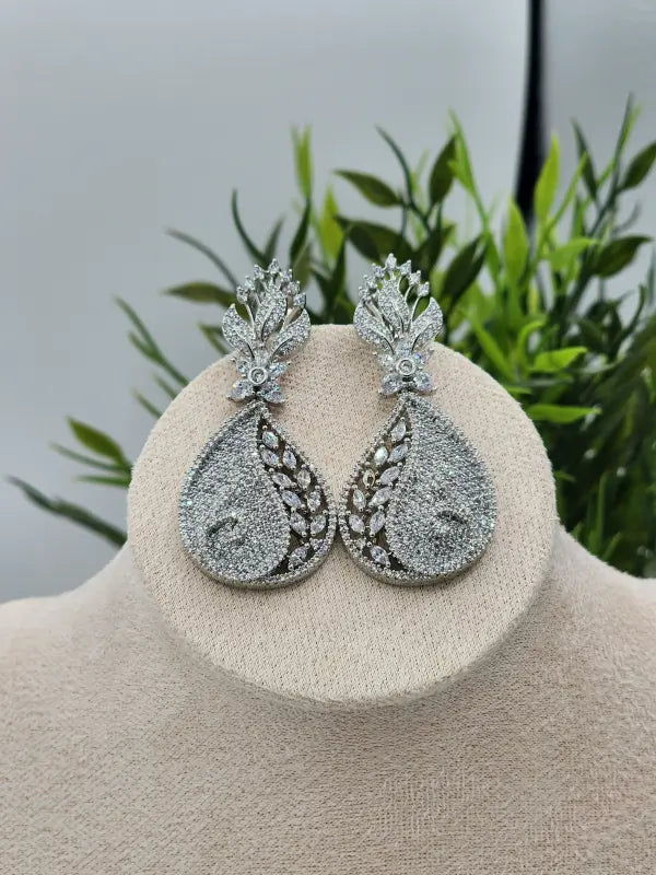 Elegant Handcrafted Silver Stone Setting Jewelry - Earrings