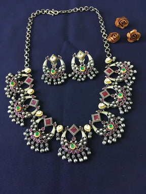 Pachi Kundan Necklace with Semi-Precious Stones and Beadwork-Regular Necklace Sets