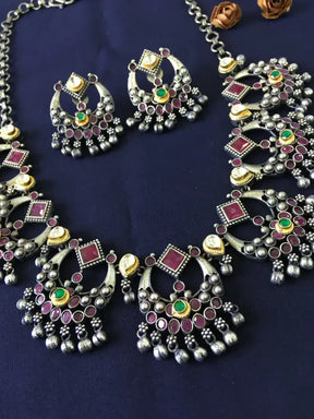 Pachi Kundan Necklace with Semi-Precious Stones and Beadwork-Regular Necklace Sets